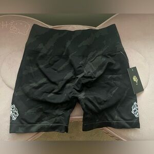 Darc sport wolves women’s short